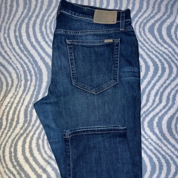 Men’s bootcut Joe’s jeans
